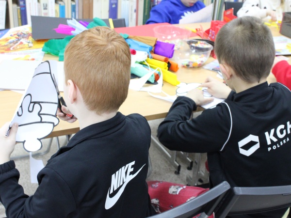 "Miodowe przygody Kubusia Puchatka”- zajęcia czytelnicze  dla szkoły podstawowej na  podstawie książek o Kubusiu Puchatku - 2025.12.30 - Biblioteka Multimedialna "Czytnik"