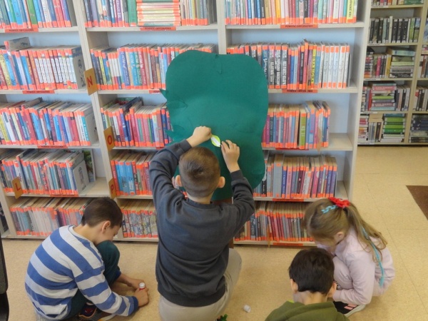 "Poznajemy dobre uczynki z Cecylią Knedelek" - zajęcia dla przedszkolaków na podstawie książki Joanny Krzyżanek - 2026.05.19 - Filia nr 4
